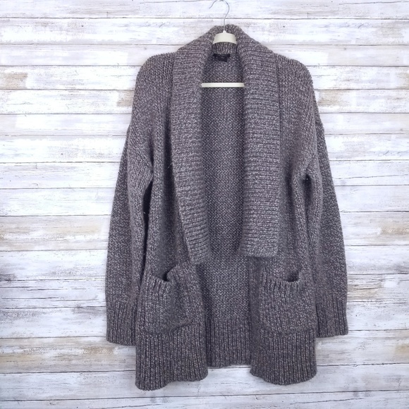 Ann Taylor Sweaters - [Ann Taylor] Chunky Knit Cardigan Sweater